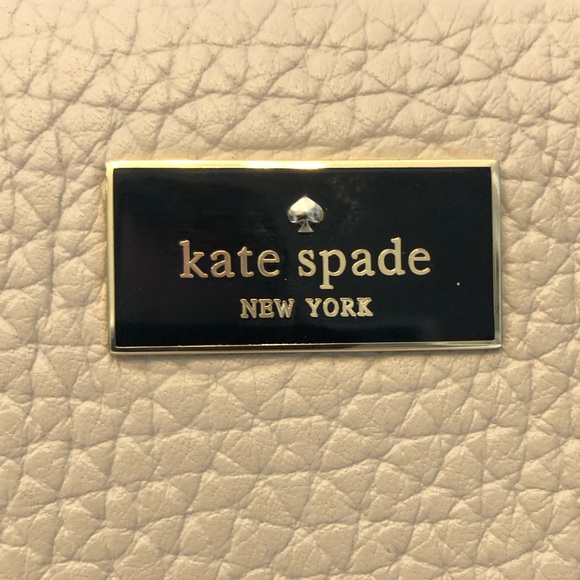 Kate Spade Phila Prospect Place, excellent condition & absolutely gorgeous. - Picture 4 of 16